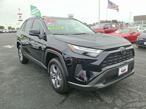 2025 Toyota RAV4 Hybrid SE