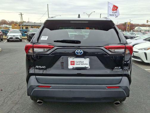 2022 Toyota RAV4 Hybrid XLE Premium