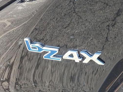 2025 Toyota bZ4X XLE