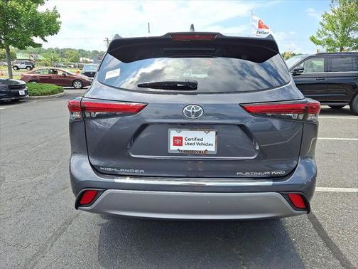 2021 Toyota Highlander Platinum