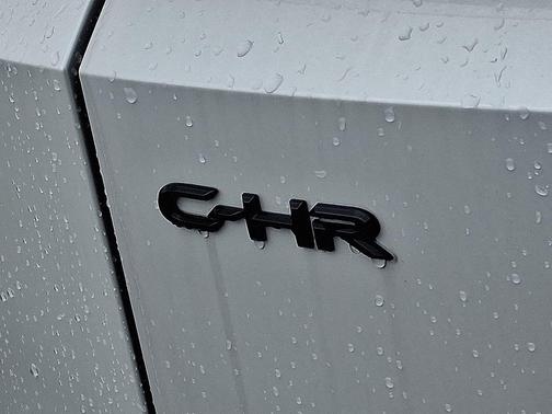 Wind Chill Pearl 2026 Toyota C-HR XSE