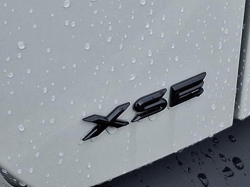 Wind Chill Pearl 2026 Toyota C-HR XSE