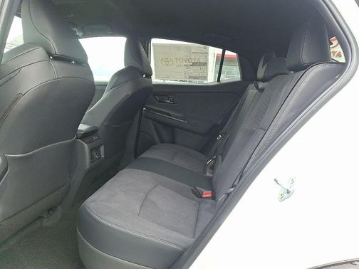 Wind Chill Pearl 2026 Toyota C-HR XSE