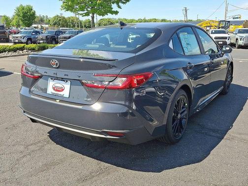 Underground 2026 Toyota Camry SE