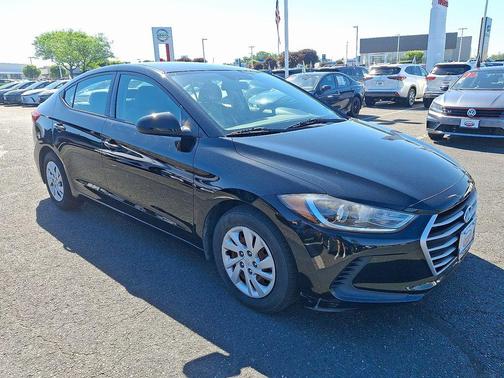 Phantom Black 2018 Hyundai ELANTRA SE