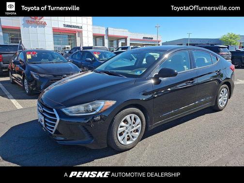 Phantom Black 2018 Hyundai ELANTRA SE