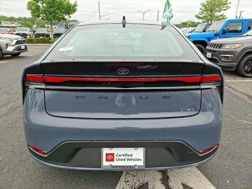 2025 Toyota Prius LE
