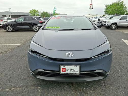 2025 Toyota Prius LE