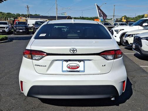 Wind Chill Pearl 2026 Toyota Corolla LE