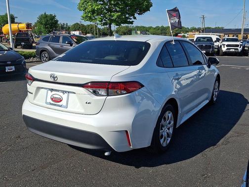 Wind Chill Pearl 2026 Toyota Corolla LE