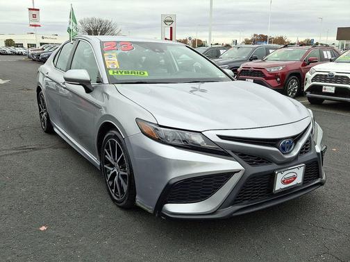 2023 Toyota Camry SE