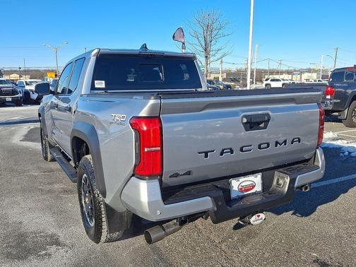 2024 Toyota Tacoma TRD Off Road