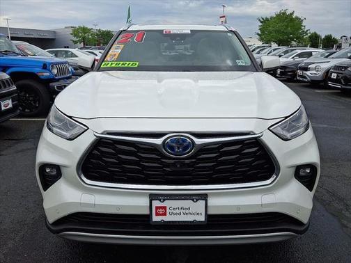 2021 Toyota Highlander Hybrid Platinum