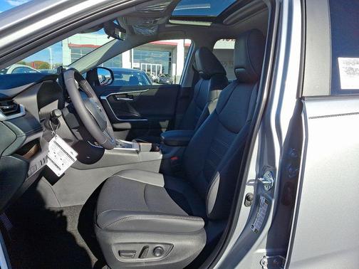 2025 Toyota RAV4 Limited