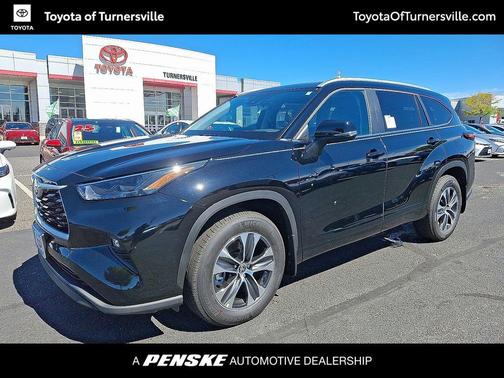2025 Toyota Highlander XLE