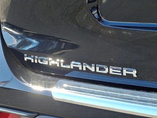 2025 Toyota Highlander XLE