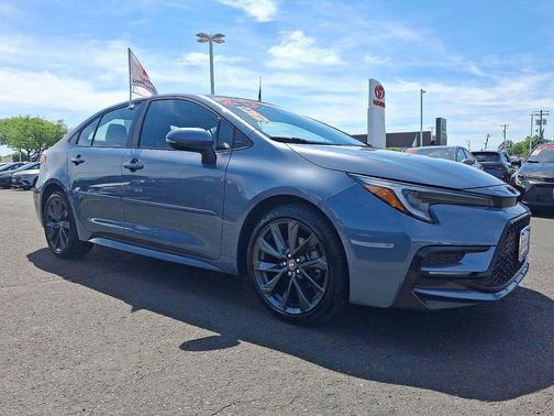Celestite 2025 Toyota Corolla SE
