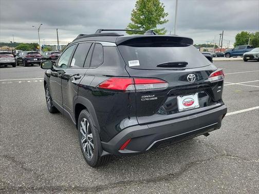 2025 Toyota Corolla Cross XLE