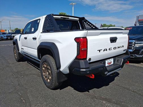 Ice Cap 2026 Toyota Tacoma Hybrid Trailhunter
