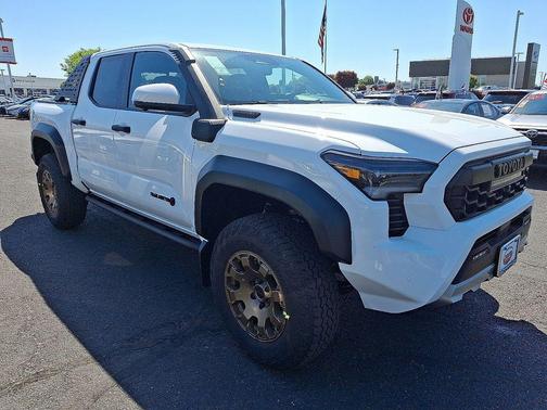 Ice Cap 2026 Toyota Tacoma Hybrid Trailhunter