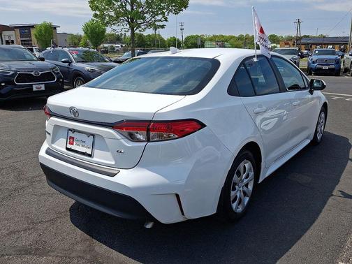 Ice Cap 2023 Toyota Corolla LE