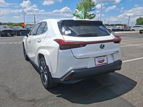 2022 Lexus UX 250h Base