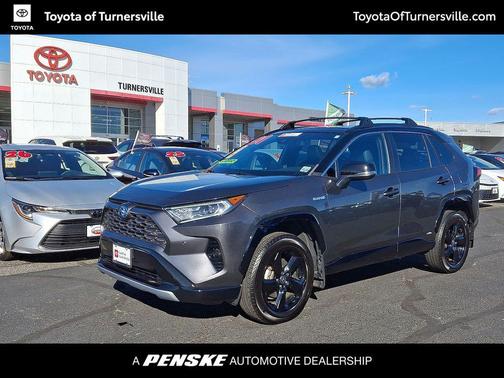 2021 Toyota RAV4 Hybrid SE