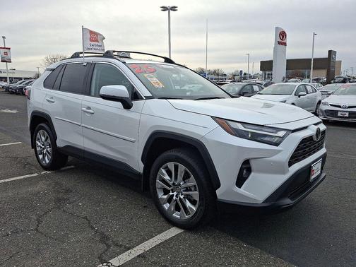 2025 Toyota RAV4 XLE Premium