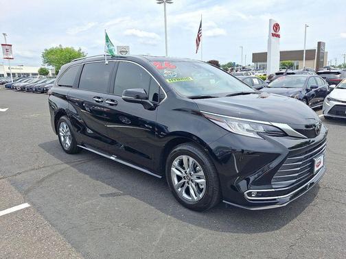 Midnight Black Metallic 2026 Toyota Sienna Limited