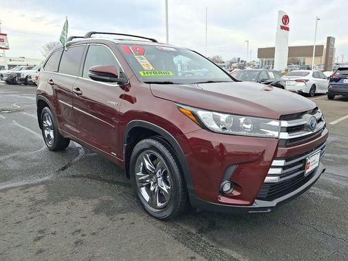 2019 Toyota Highlander Hybrid Platinum