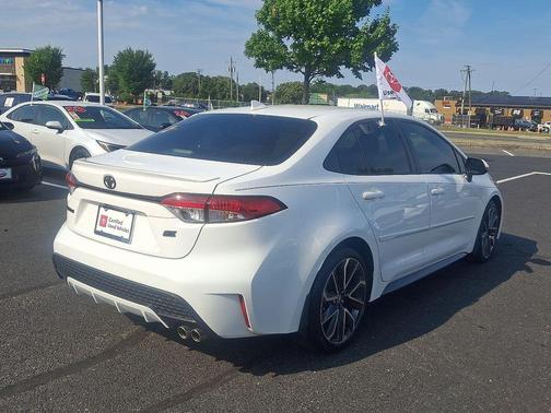 Super White 2020 Toyota Corolla SE