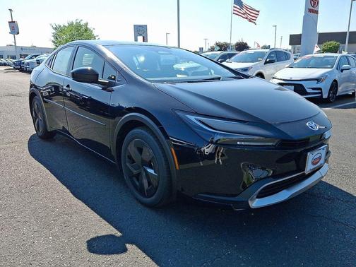 2026 Toyota Prius Plug-In Hybrid SE