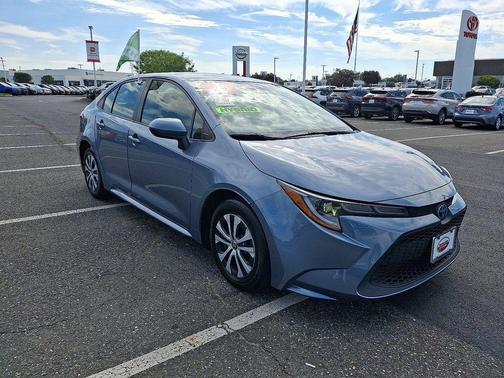 2022 Toyota Corolla Hybrid LE