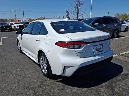 Wind Chill Pearl 2026 Toyota Corolla LE