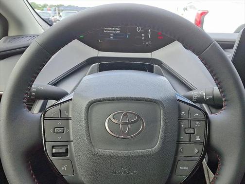2025 Toyota Prius L