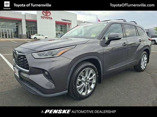 Magnetic Gray Metallic 2021 Toyota Highlander Limited
