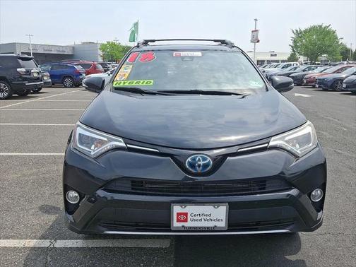 2018 Toyota RAV4 Hybrid SE