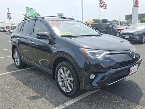 2018 Toyota RAV4 Hybrid SE
