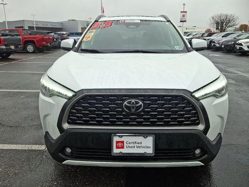 2023 Toyota Corolla Cross XLE