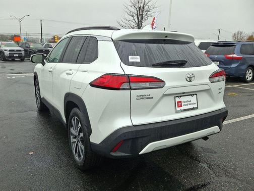 2023 Toyota Corolla Cross XLE