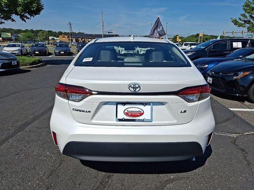 Wind Chill Pearl 2026 Toyota Corolla LE