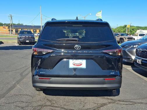 Midnight Black 2026 Toyota Sienna XLE
