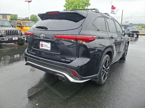 2022 Toyota Highlander XSE