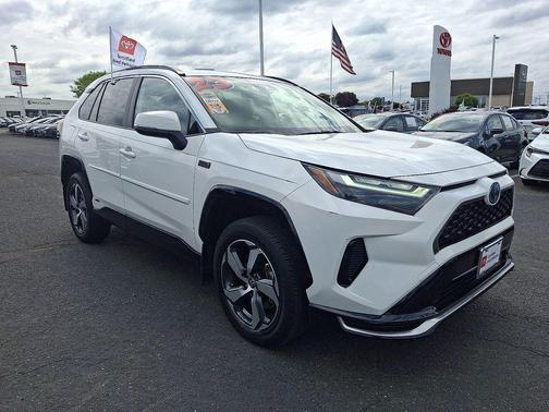 Ice Cap 2023 Toyota RAV4 Prime SE