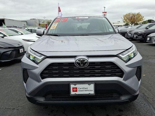 2023 Toyota RAV4 LE