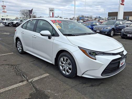 2026 Toyota Corolla LE