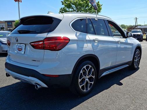 Alpine White 2021 BMW X1 xDrive28i
