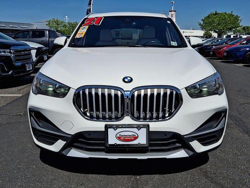 Alpine White 2021 BMW X1 xDrive28i