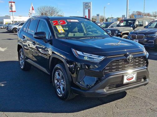 2023 Toyota RAV4 XLE