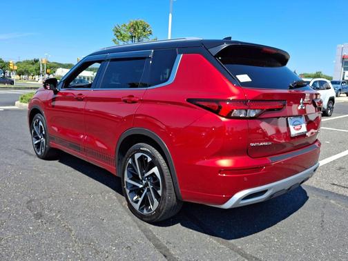 Red Diamond/Black Roof 2024 Mitsubishi Outlander SEL S-AWC